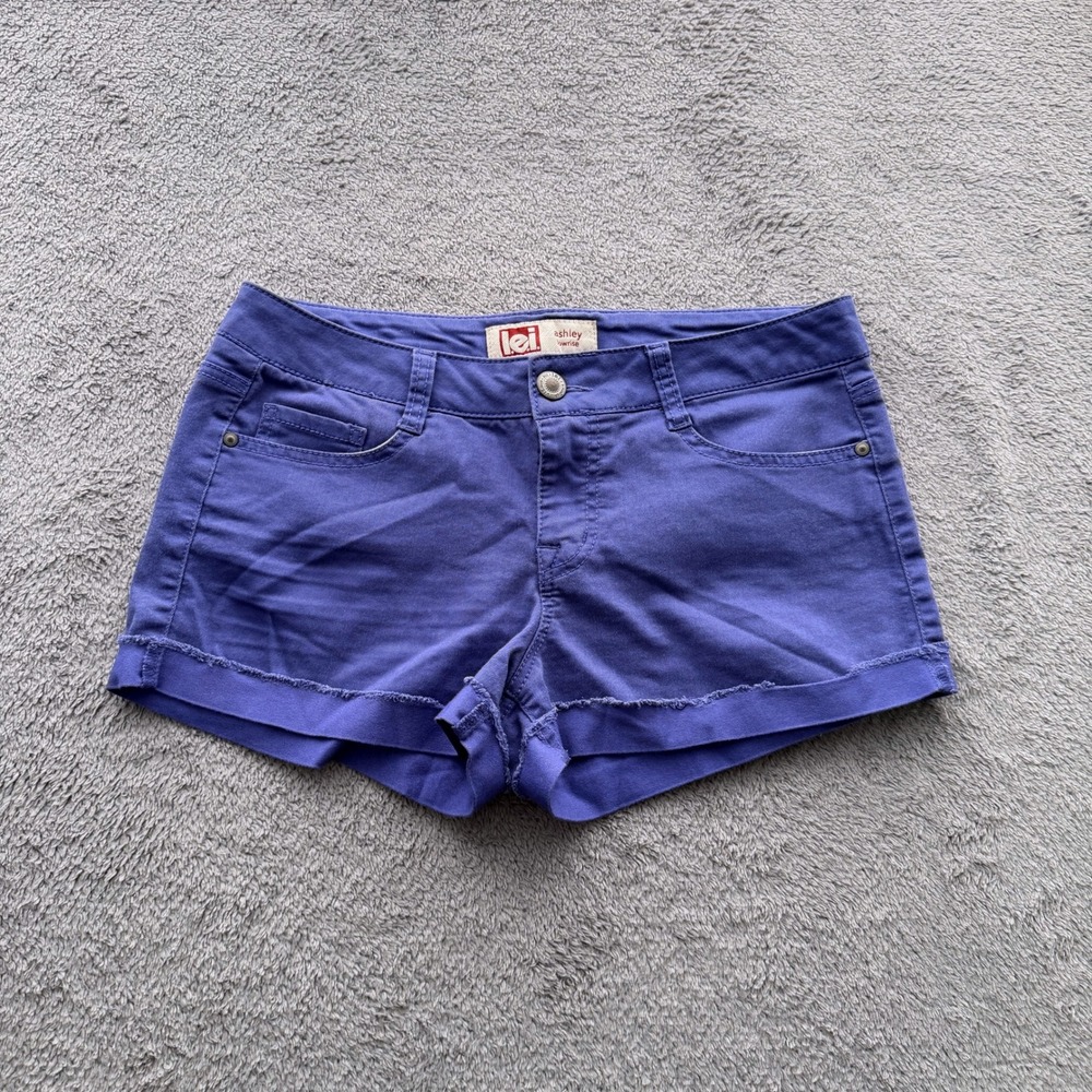 LEI Ashley Lowrise Shorts Womens 9 Purple Cuffed Frayed Hem Denim Casual